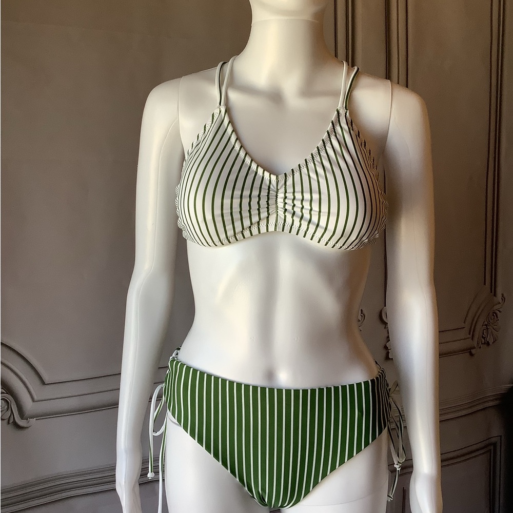 **CUPSHE** 2 Piece Bikini Back Braided Straps with Reversible Bottom Large NWT